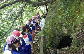 遺跡見学の様子