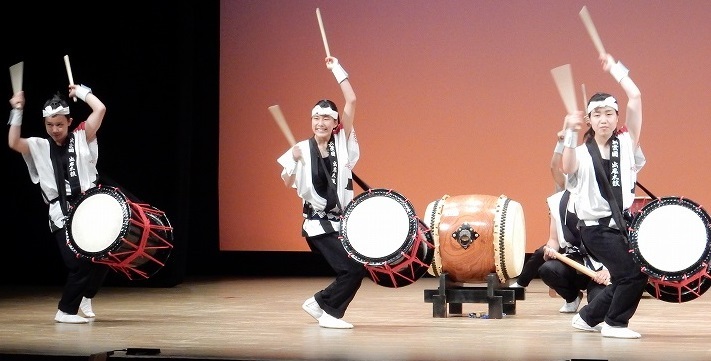 文化フェスティバル郷土芸能和太鼓３