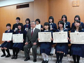 平成22年度第1期島根県青少年芸術文化表彰集合写真