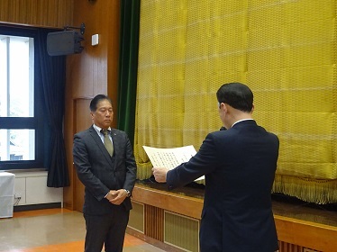 日本旅行の表彰状授与の様子