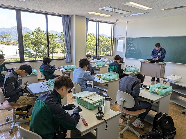 器工具使用法と電線接続法②