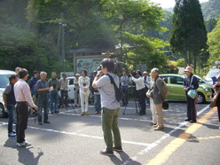 鰐淵寺駐車場にて集合