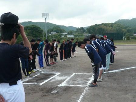 ソフト試合開始の様子