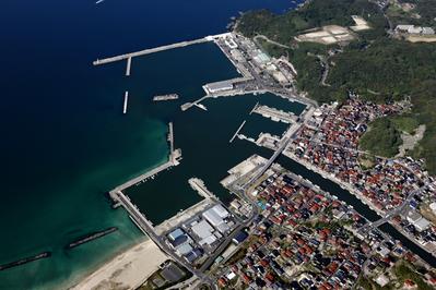 恵曇漁港本港の航空写真