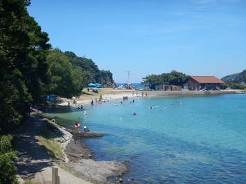 加賀漁港の海水浴利用写真