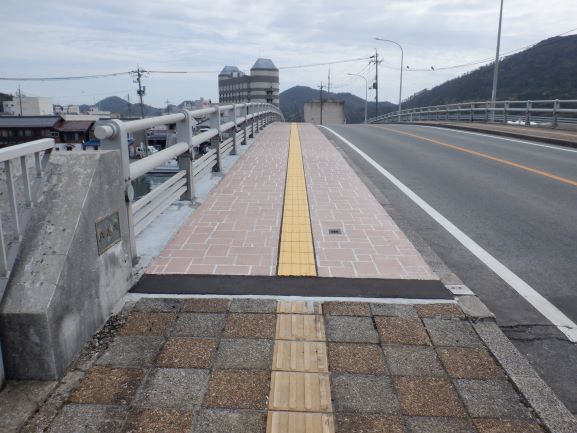 港橋橋梁修繕工事竣工