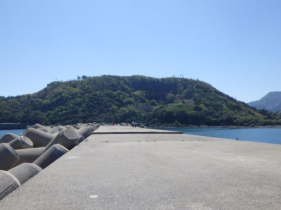 中村防波堤