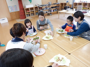 試食の様子