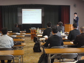 光プロジェクト株式会社講演の様子（益田会場）