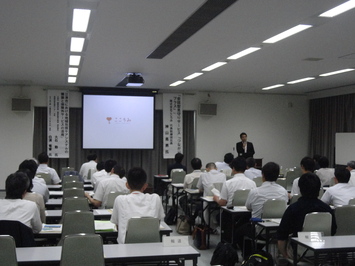 神山氏による講演の様子