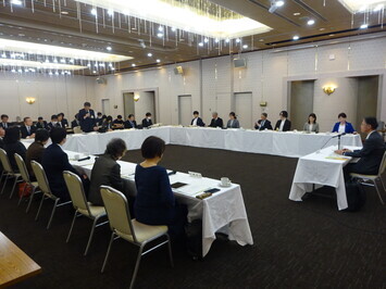 環境審議会の様子