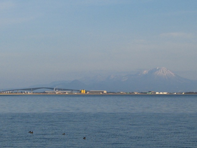 写真（大山と江島大橋）