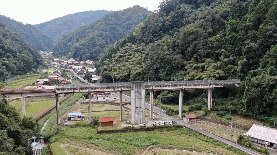 宇都井駅の空撮動画です（外部サイト）