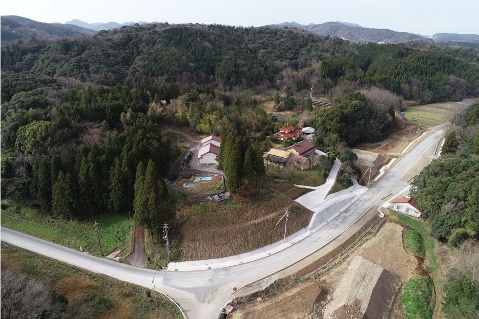 所長表彰優良工事／大田井田江津線／後地2工区／改築工事第2期写真