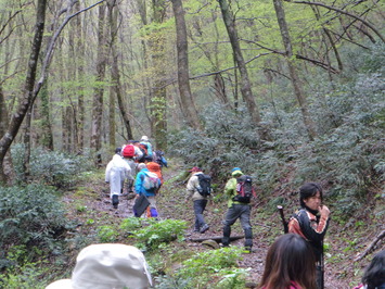 登山開始