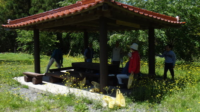 東屋で休憩