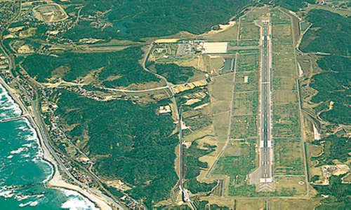 萩・石見空港の航空写真