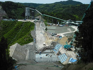 鞍部ダム、平成２２年８月施工状況