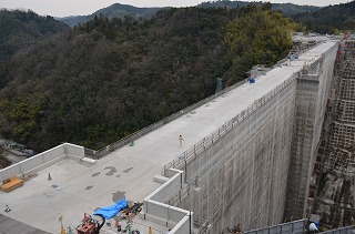 本体ダム、平成２６年３月施工状況