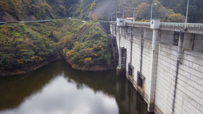 今日午前の御部ダムとみやび湖の写真です。