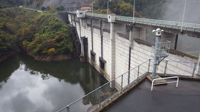 11月13日の御部ダムの写真です