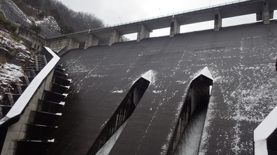 雪の御部ダムの写真その４です