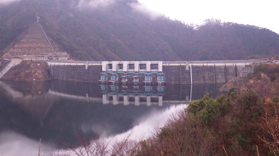 温井ダムの写真です