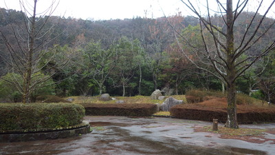 雨の道猿坊公園の写真その1です