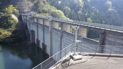 ４月15日の御部ダムの写真です