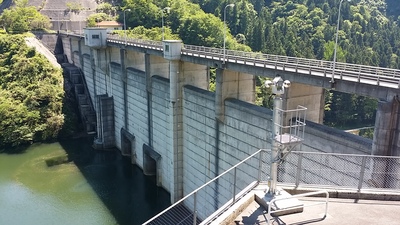 ５月18日の御部ダムの写真です