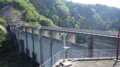 ５月２日の御部ダムの写真です