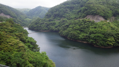 ６月17日のみやび湖の全景です。