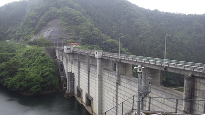 ６月20日の御部ダムの全景です。