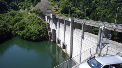 ６月３日の御部ダムの全景です。