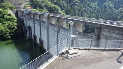 ７月２０日の御部ダムの全景