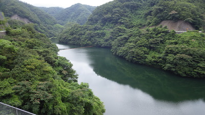 ７月２６日のみやび湖の全景です。