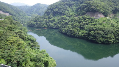 ７月２８日のみやび湖の全景です。