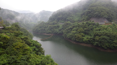 ８月１６日のみやび湖の全景です。