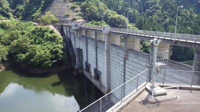 ８月１８日の御部ダムの全景です。