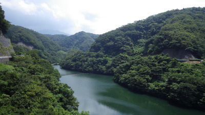 ８月４日のみやび湖の全景です。