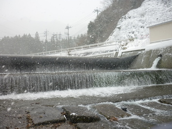 写真＿陣賀堰改修中の状況