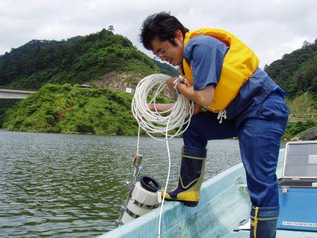 貯水池水質検査