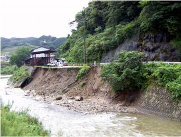 川本大家線の道路災害状況