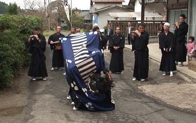 埼田神社青獅子舞