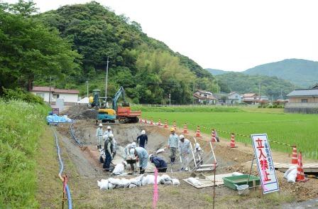 海石遺跡発掘調査の様子