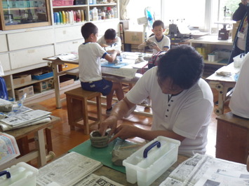 土器作りの様子