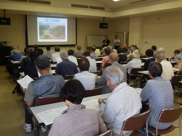 会場の様子１