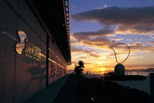 島根県立美術館画像（外部サイトへ）