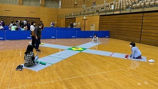 オーバルボールの様子