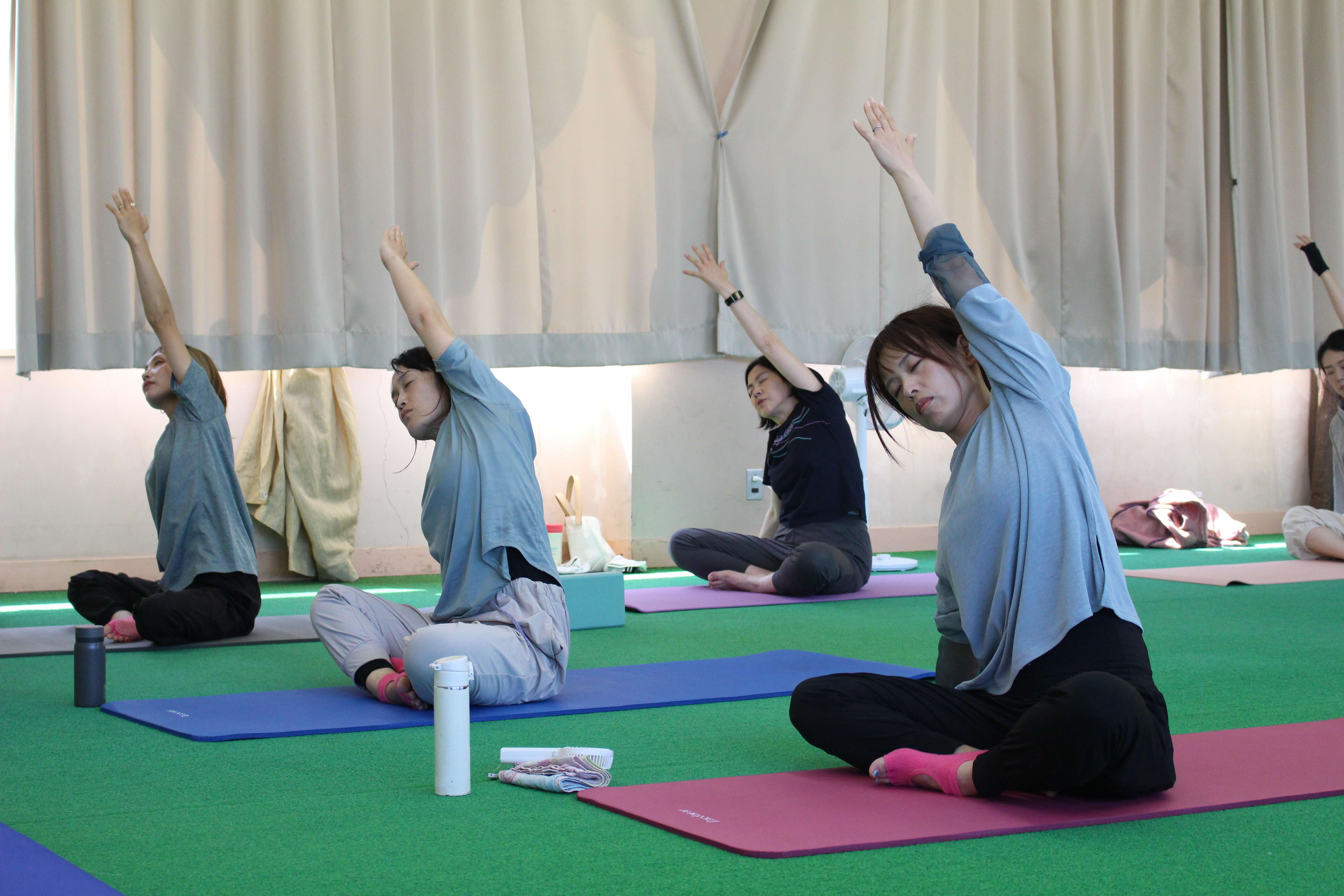 NPO法人SPORTIVOひがしいずものヨガ教室の様子
